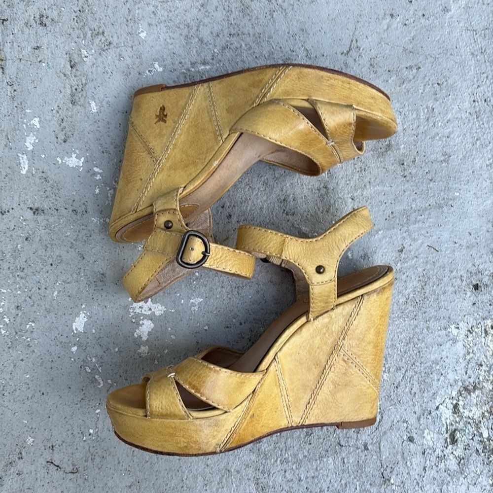 Frye Corrina Campus Wedge - Picture 3 of 8